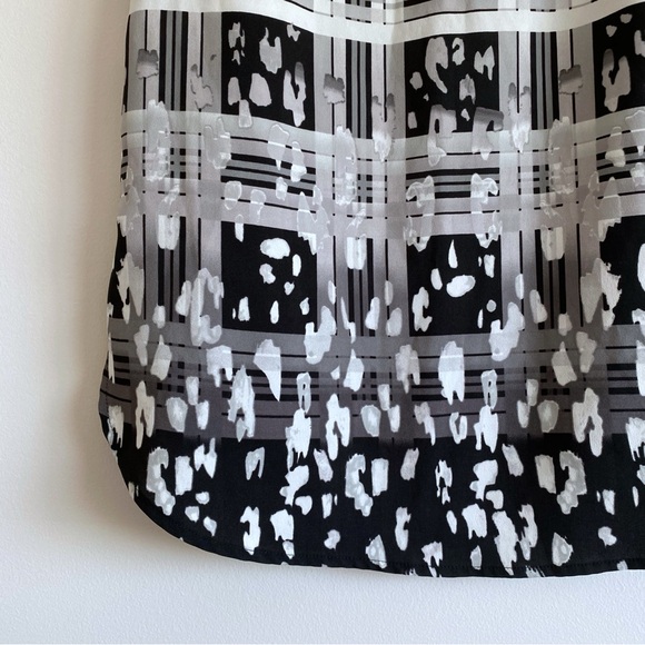 Lord & Taylor High Low Sleeveless Plaid Animal Print Top - Picture 11 of 12